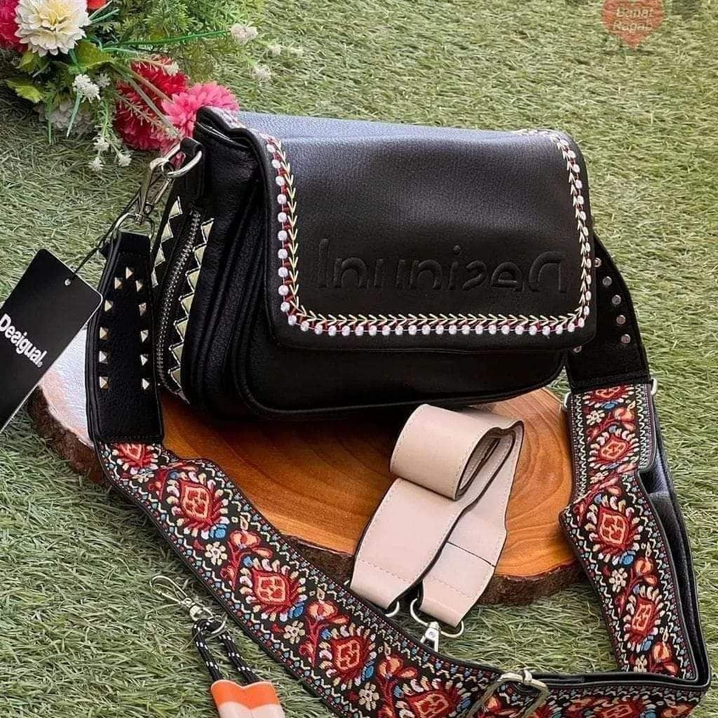 Desigual (Hana Elzahed) - Block Soly
