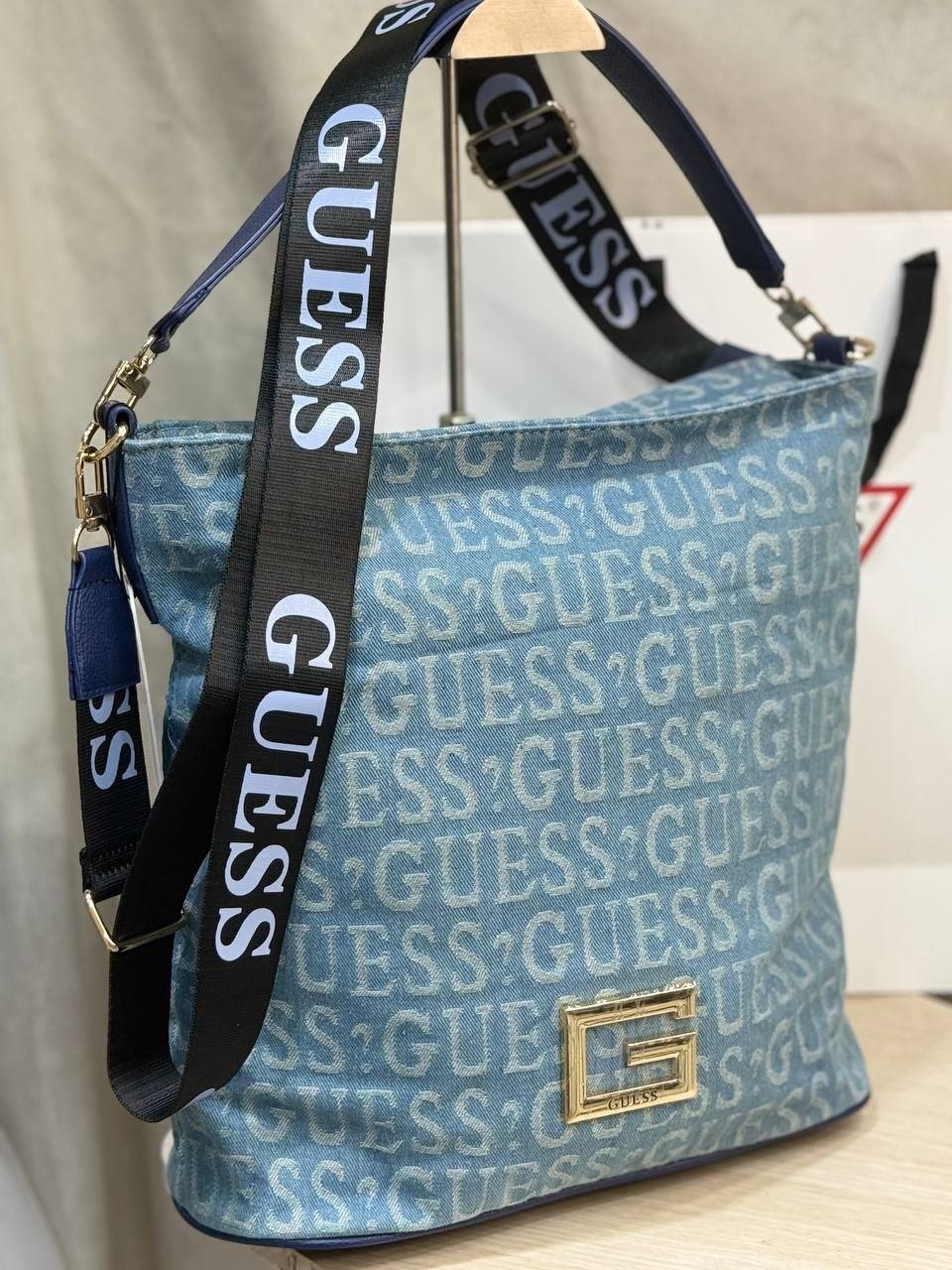 Guess - Block Soly
