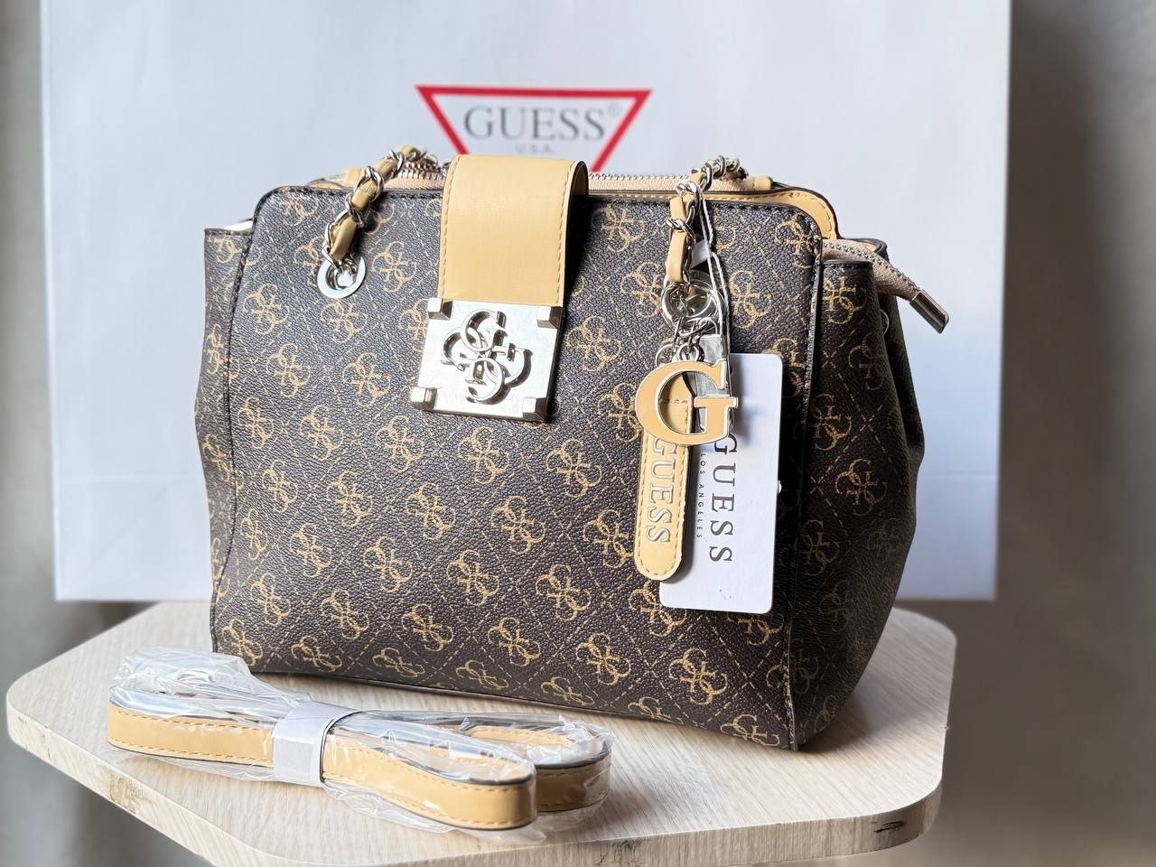 Guess - Block Soly