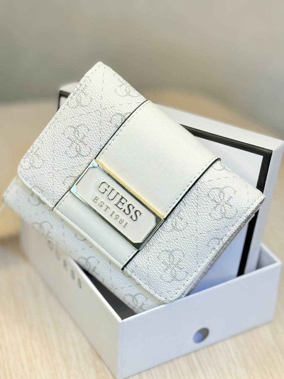 Guess - Wallet - Block Soly