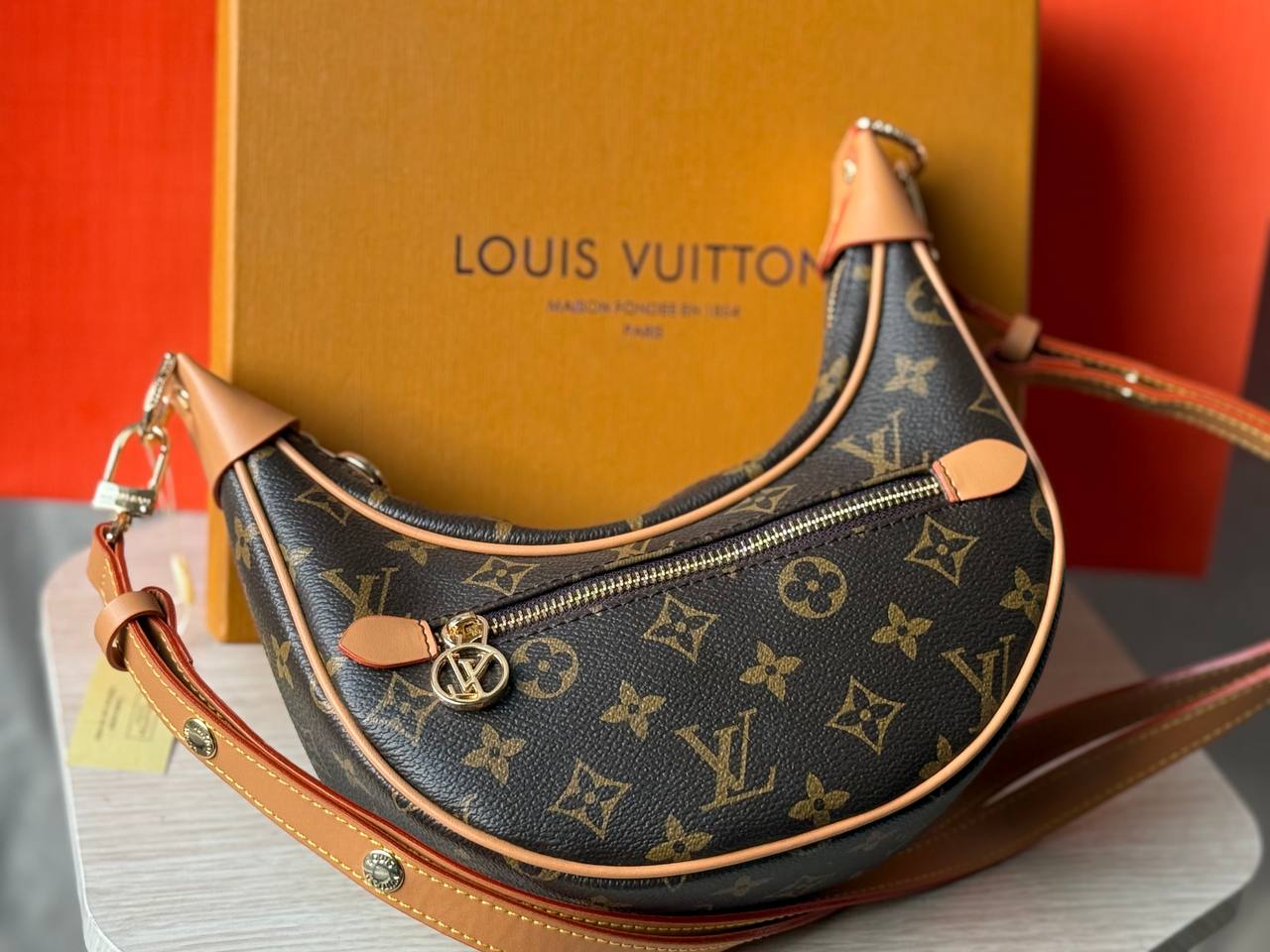 Louis Vuitton - Block Soly