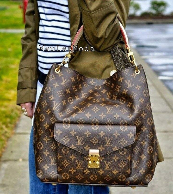Louis Vuitton - Block Soly