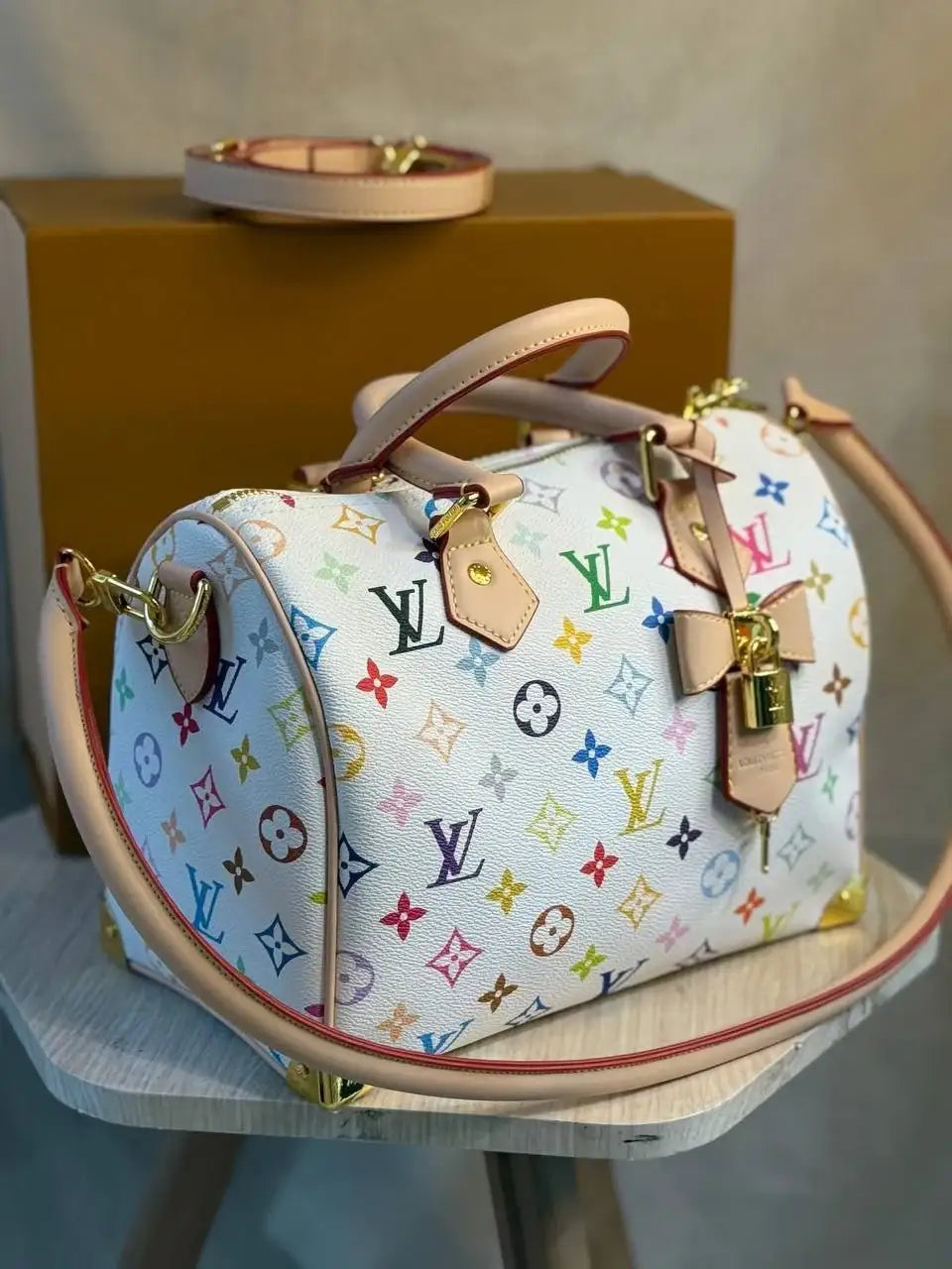 Louis Vuitton - Block Soly
