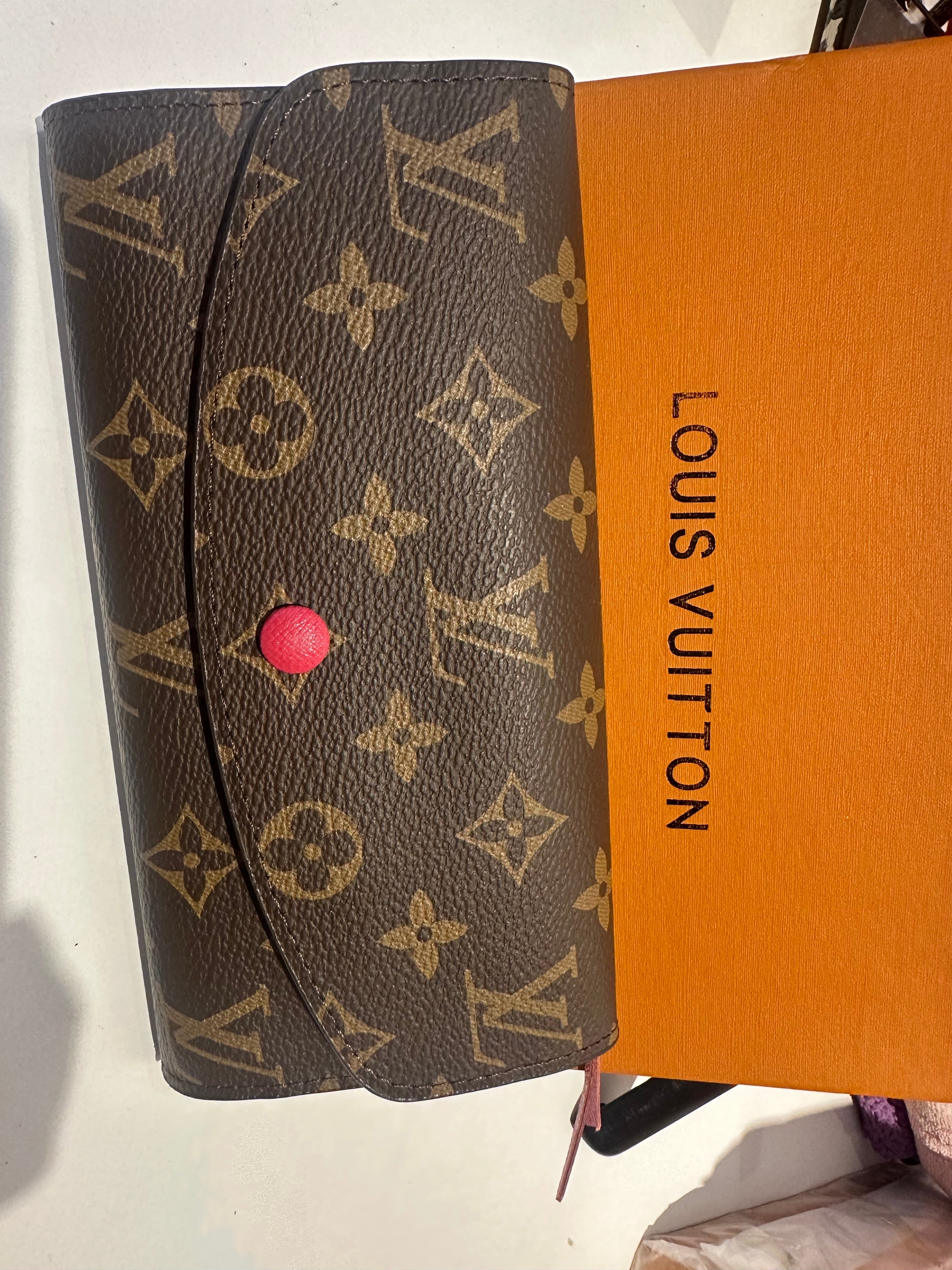 Louis Vuitton - Block Soly