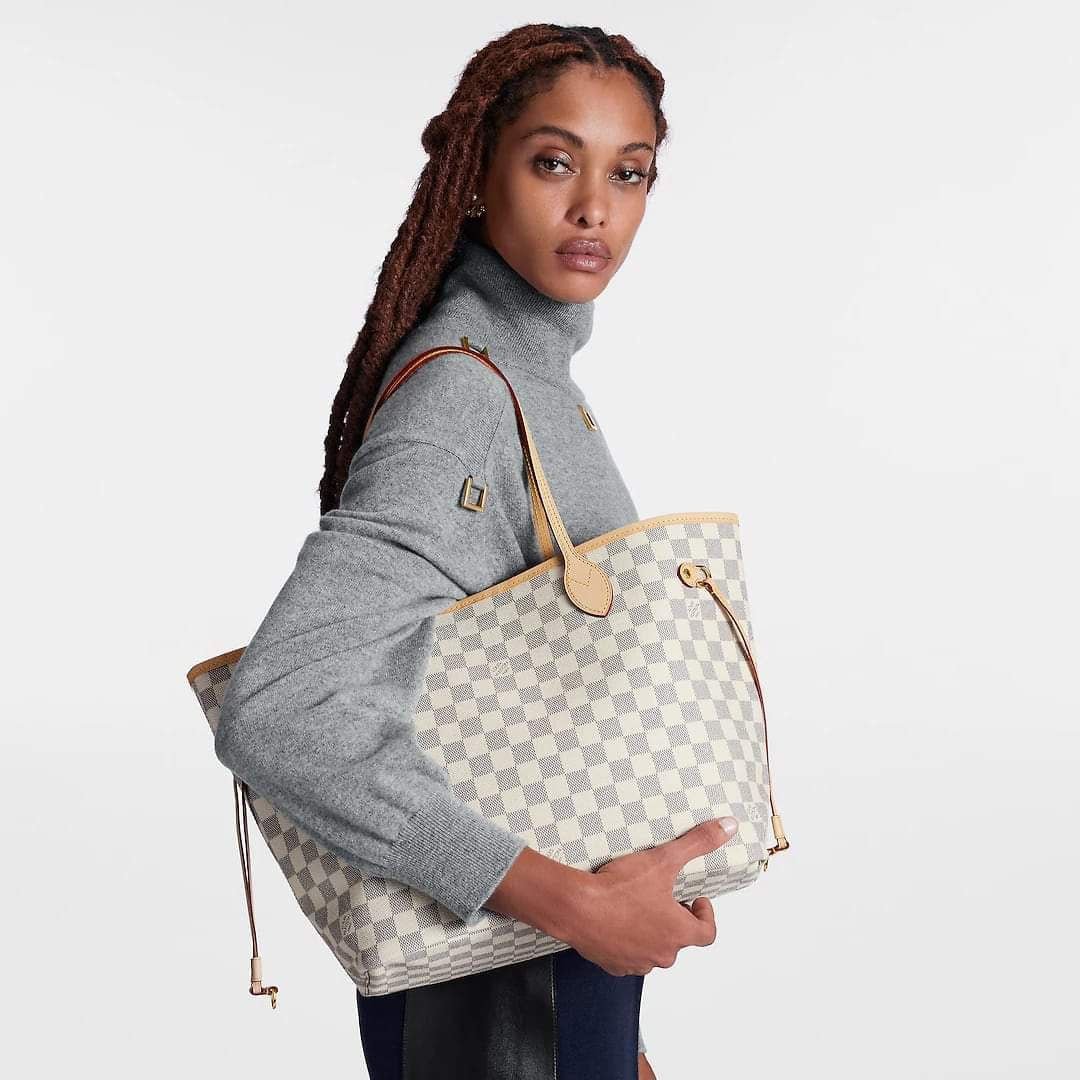 Louis Vuitton - Block Soly
