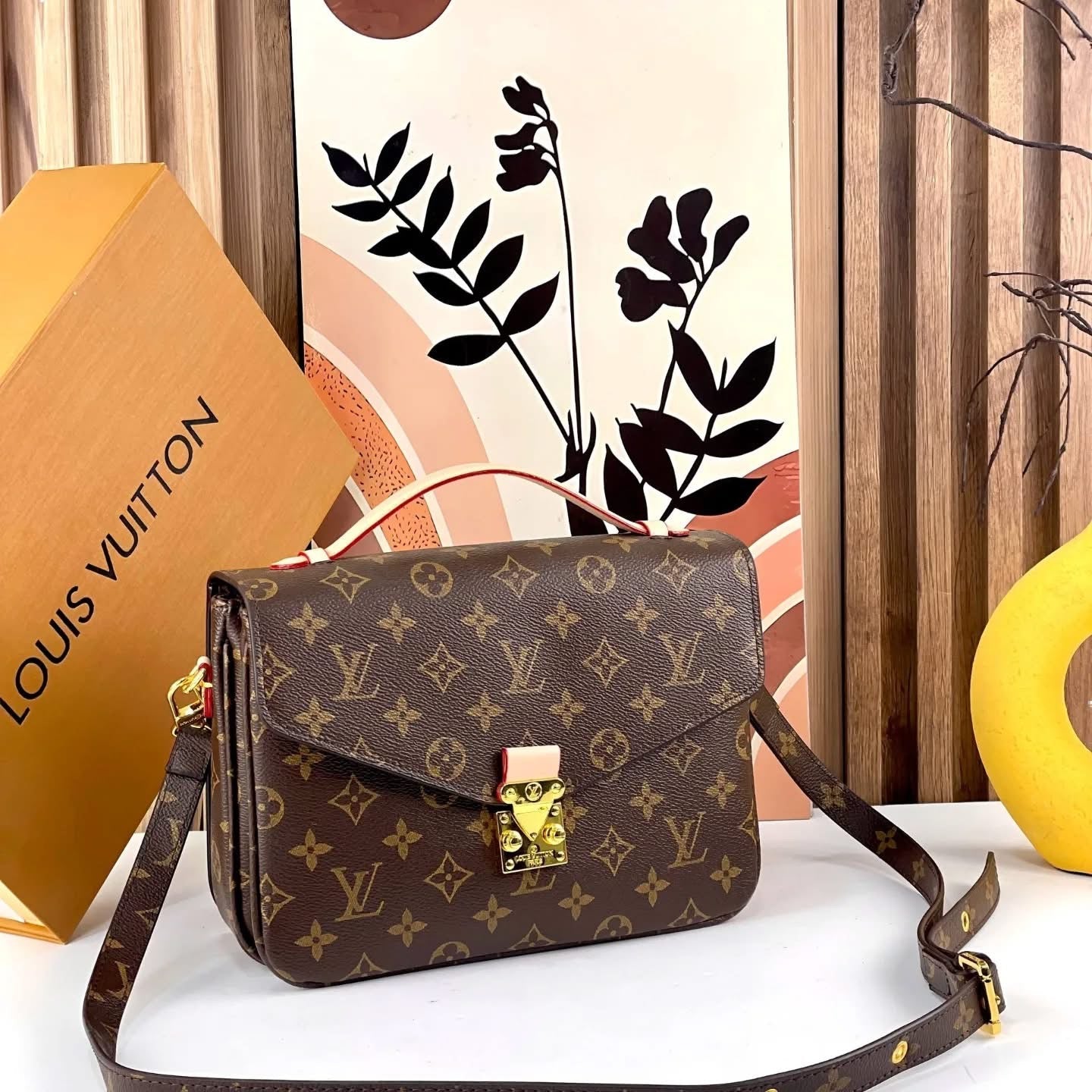 Louis Vuitton - Block Soly