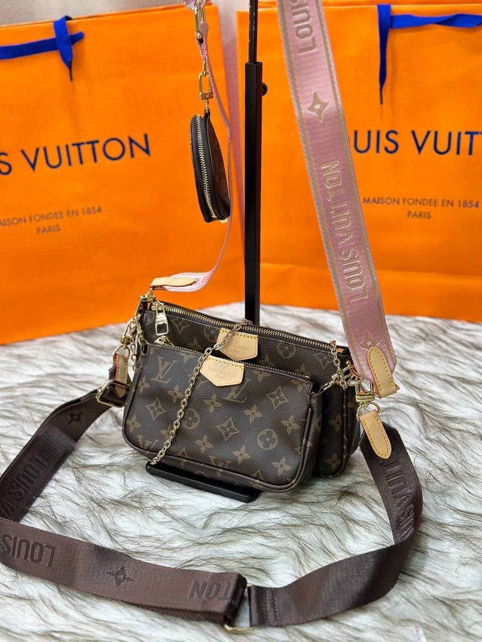 Louis Vuitton - Block Soly