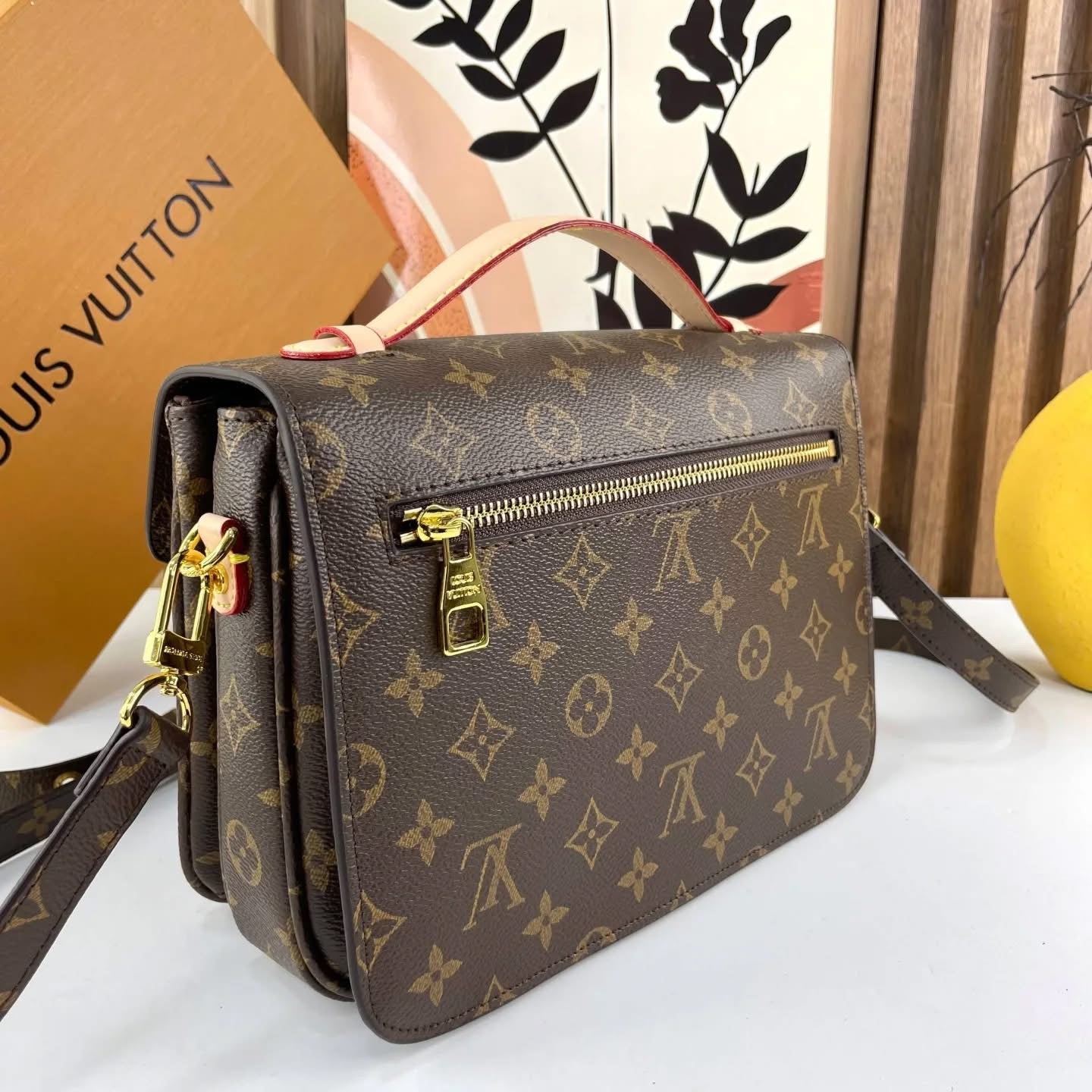 Louis Vuitton - Block Soly