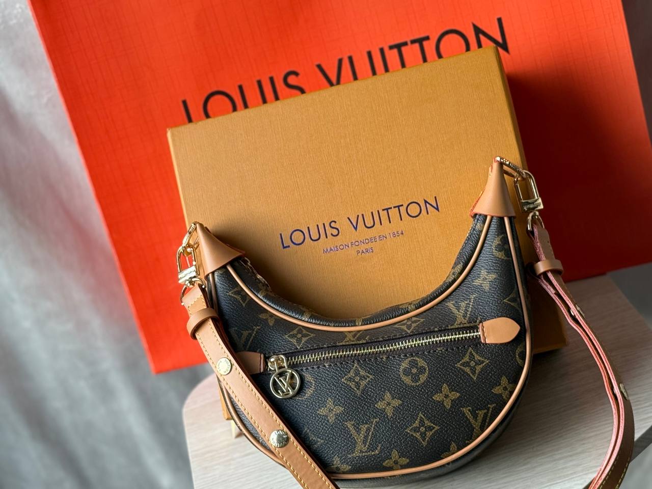 Louis Vuitton - Block Soly