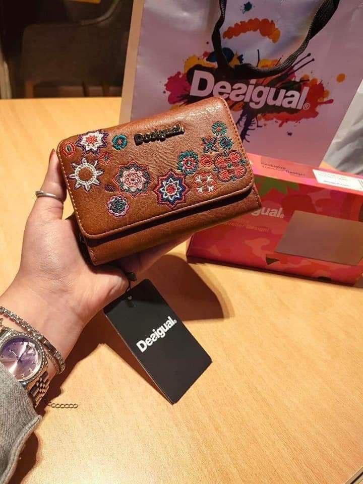 Desigual - Wallet (بني)
