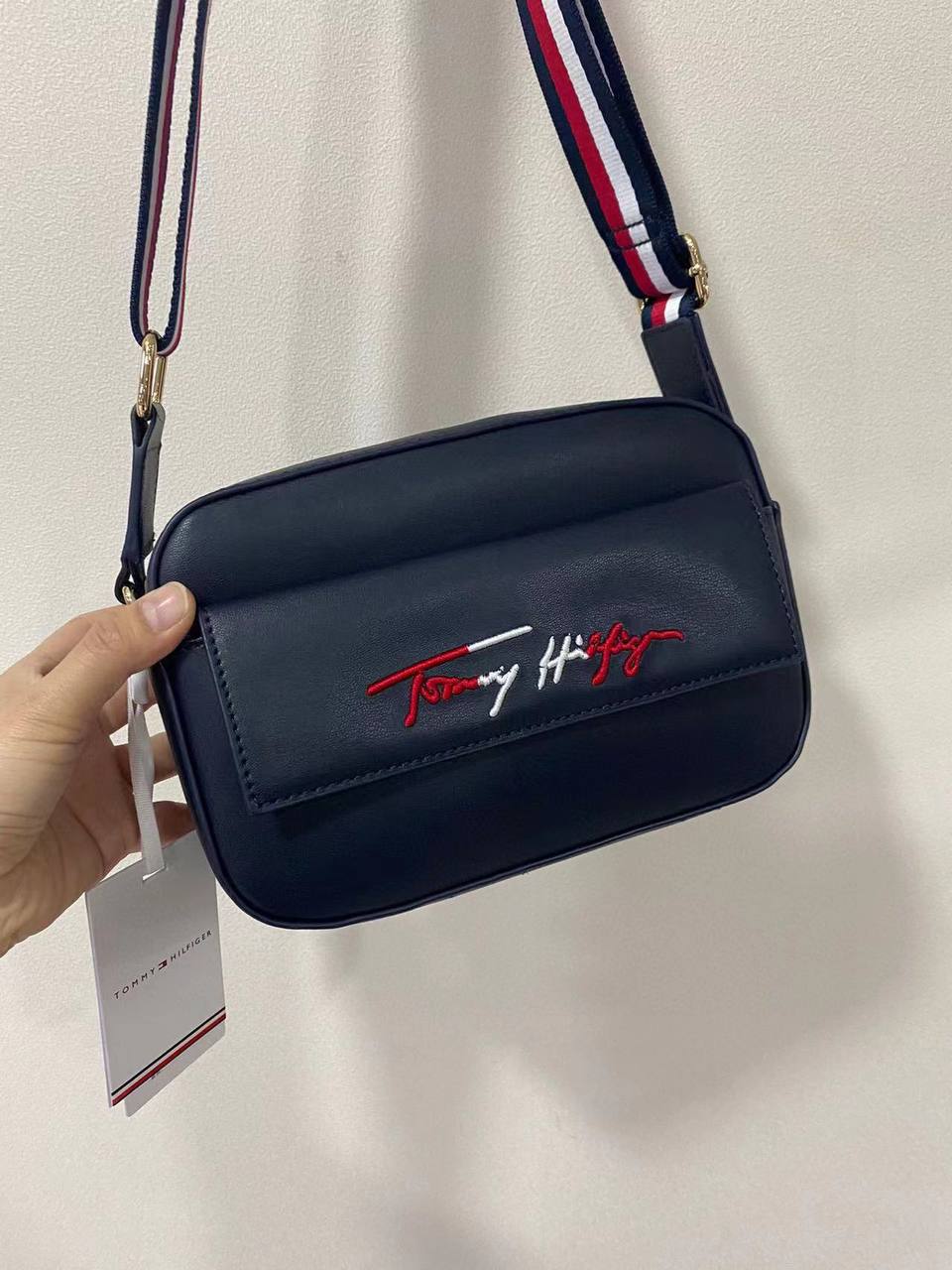 Tommy Hilfiger