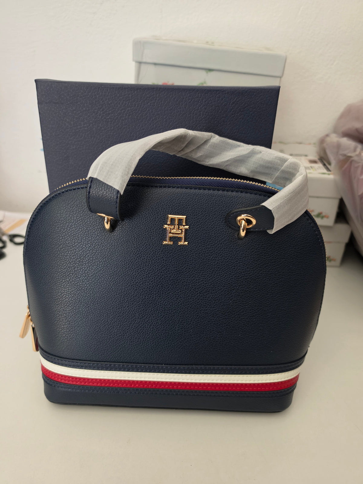 Tommy Hilfiger