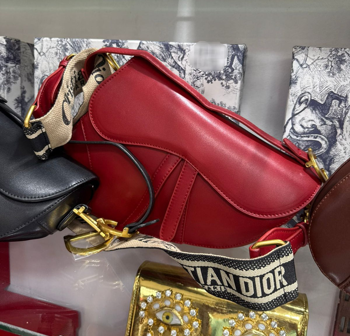 Dior