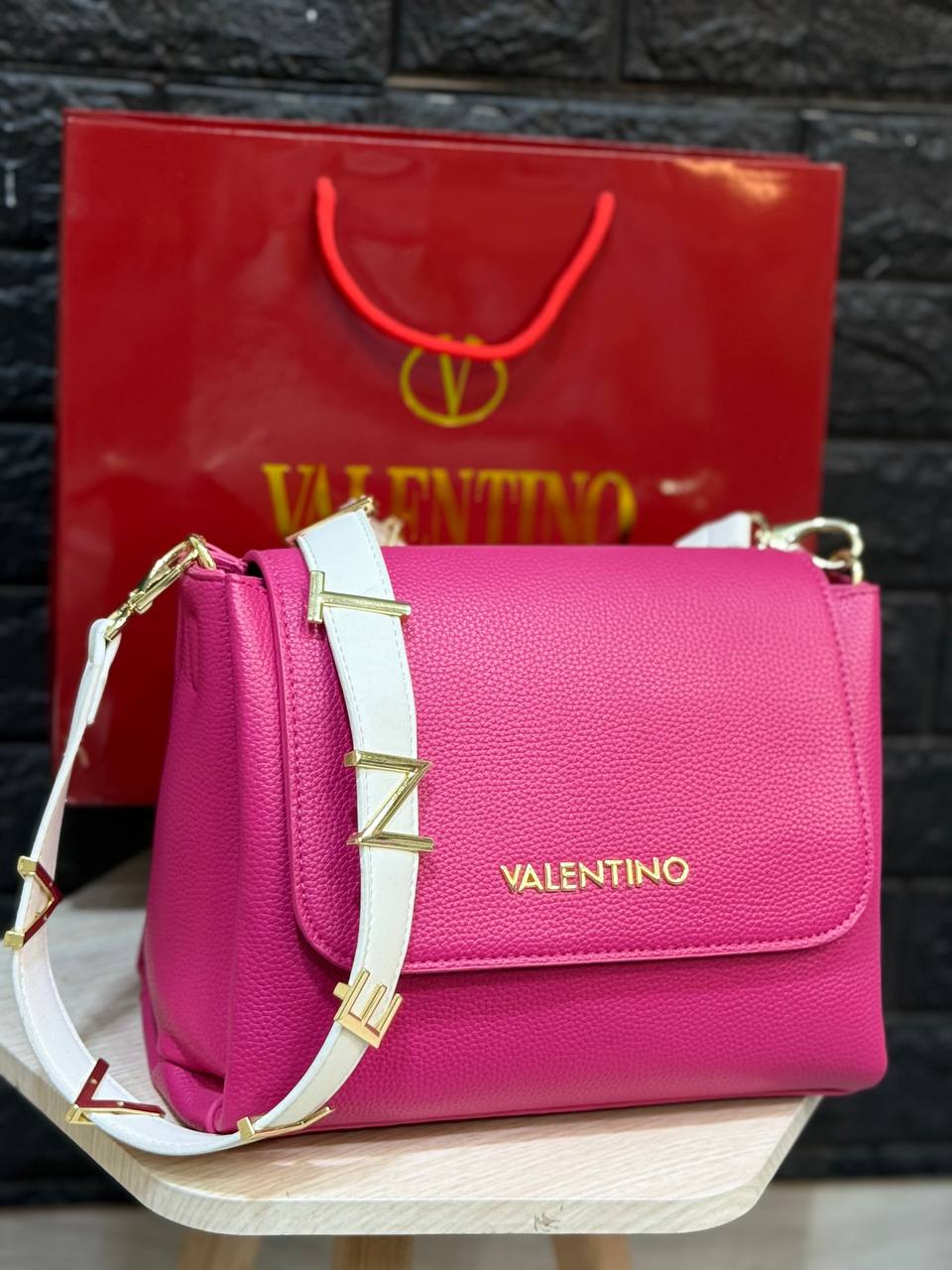 Valentino - Block Soly