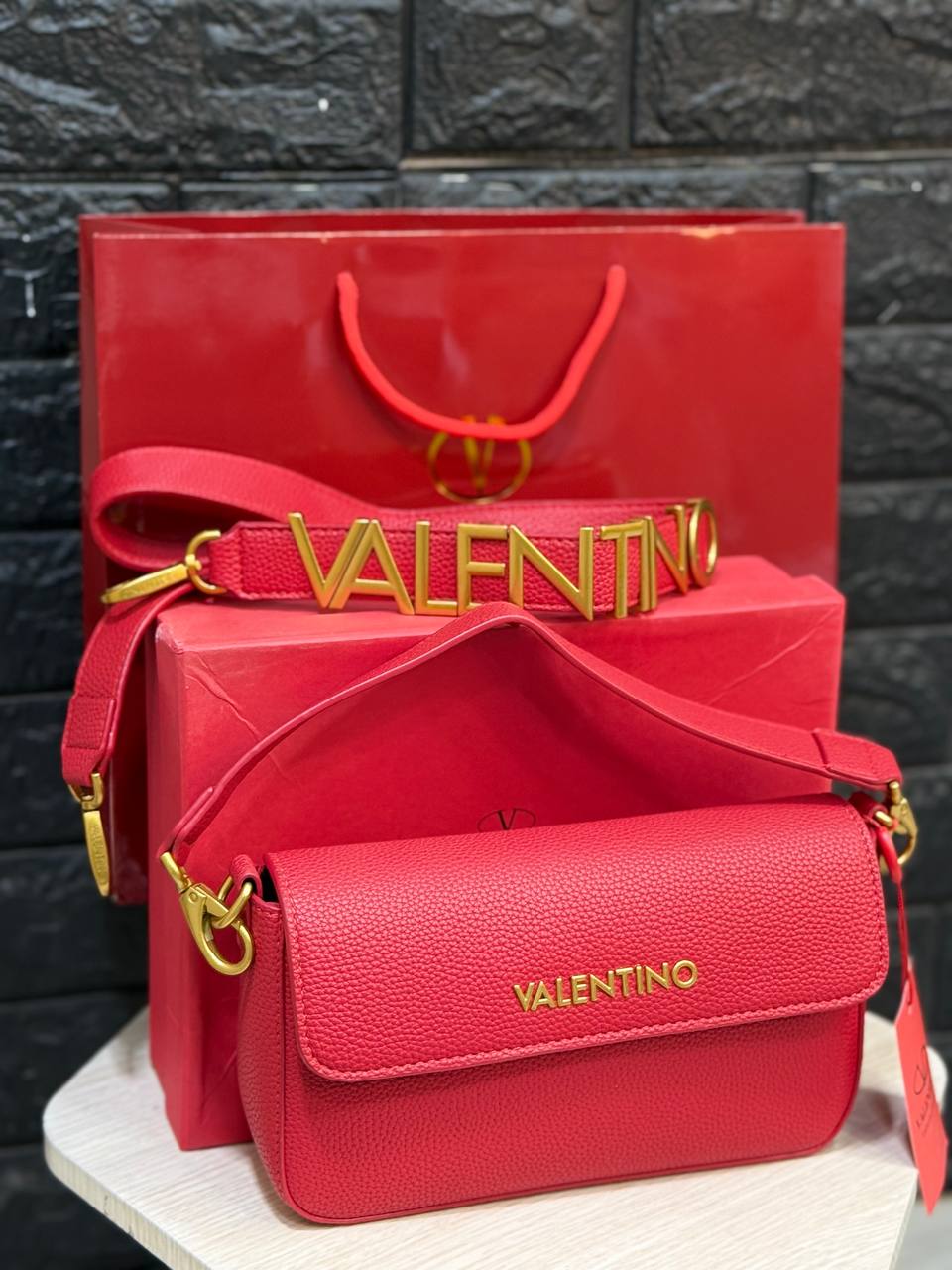 Valentino - Block Soly